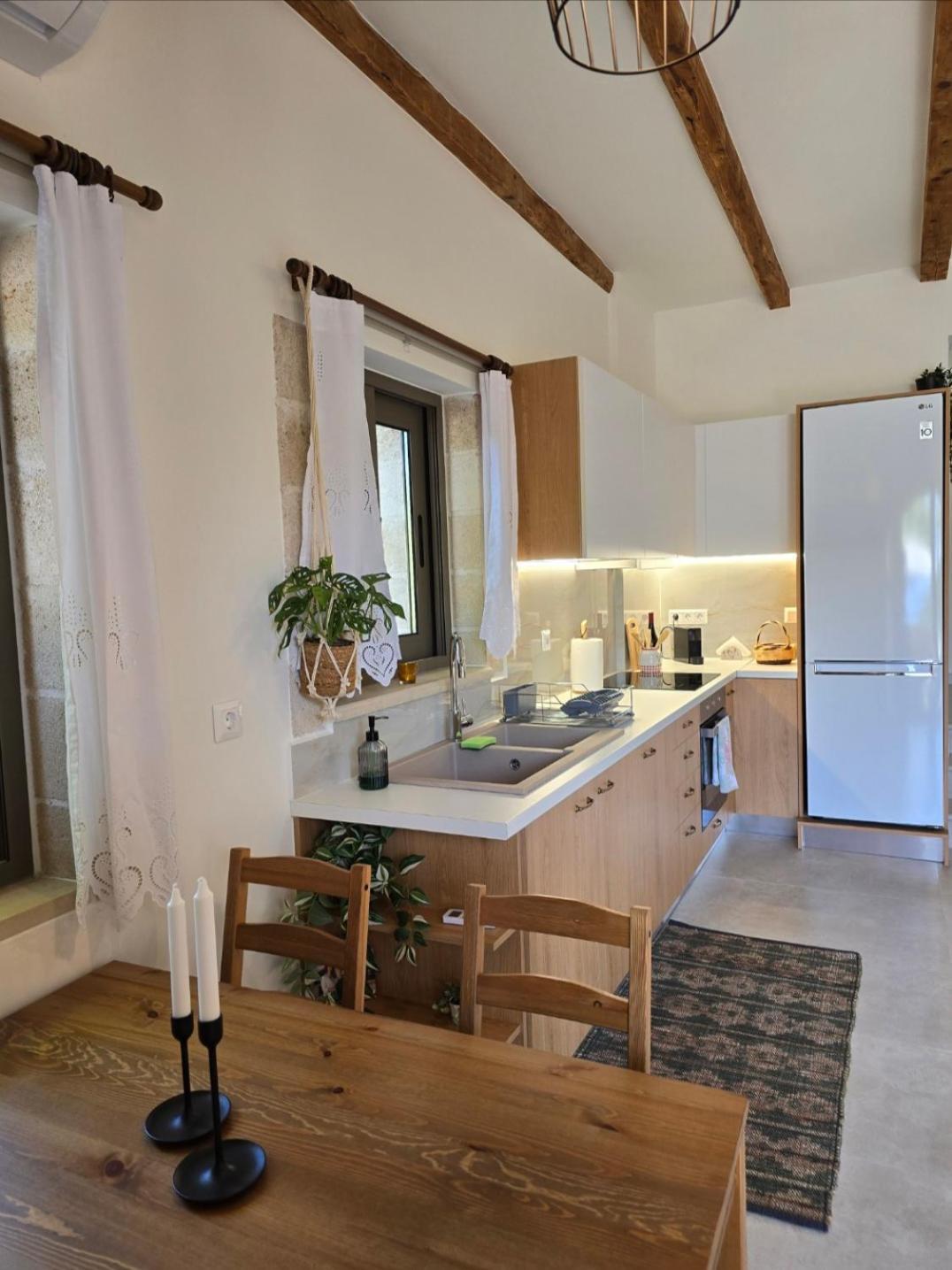 Wind Apartment In Agia Roumeli Eksteriør bilde